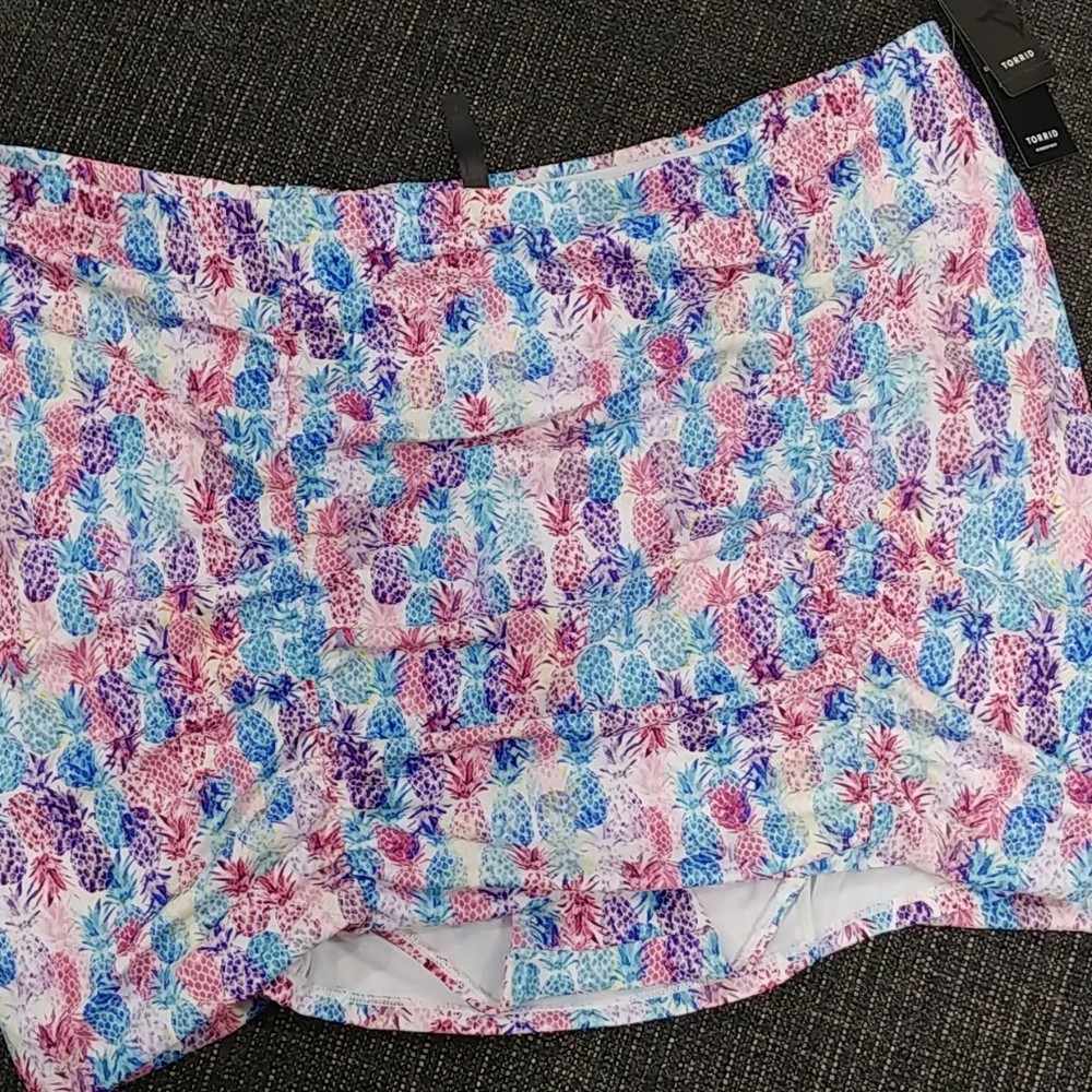 Torrid Pineapple Swim Skirt Size 3